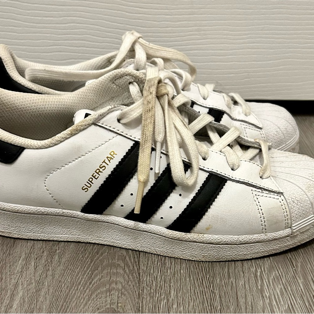 ADIDAS shell toes - Picture 4 of 4